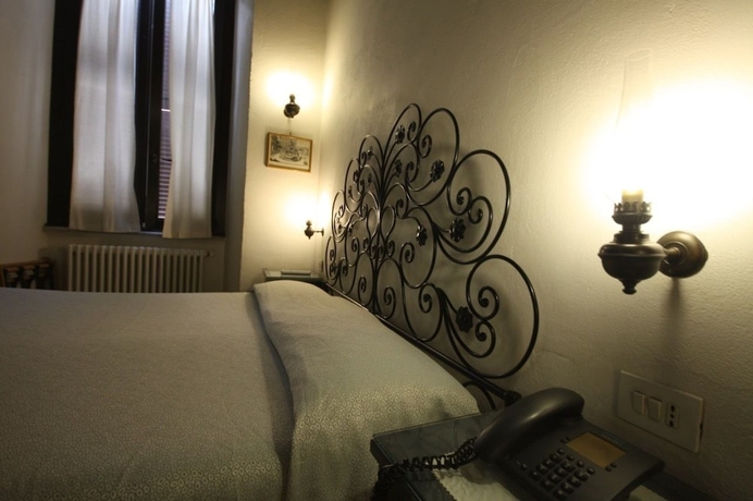 Imagen de la habitación del Hotel Andreina. Foto 6