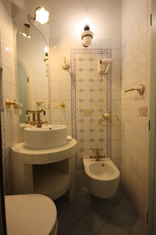 Imagen de la habitación del Hotel Andreina. Foto 9