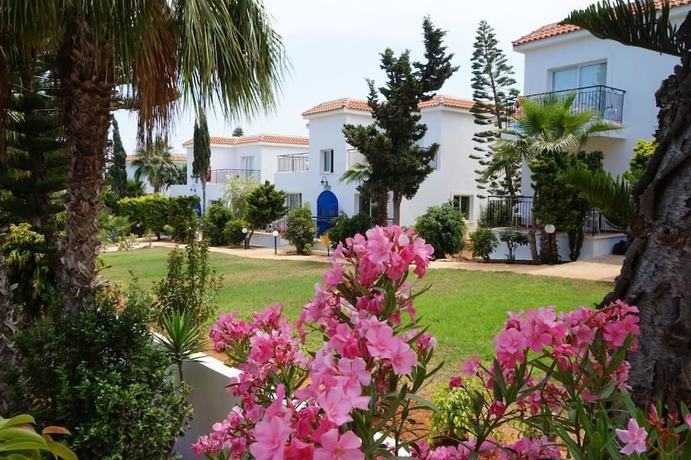 Imagen de los exteriores del Hotel Andreotis Apts. Foto 9
