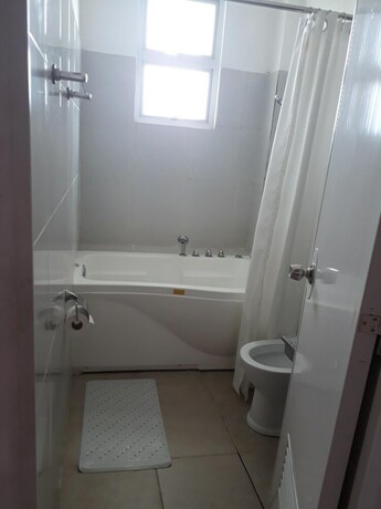 Imagen de la habitación del Hotel Andres Resort. Foto 25