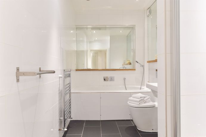 Imagen de la habitación del Hotel Andrew Superior Apartments. Foto 2