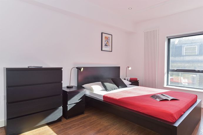 Imagen de la habitación del Hotel Andrew Superior Apartments. Foto 4