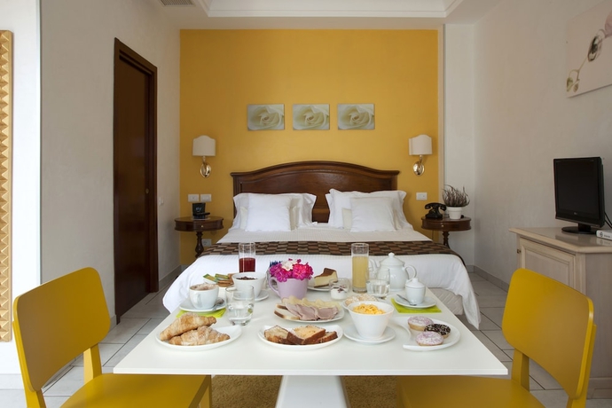 Imagen de la habitación del Hotel Andris. Foto 10