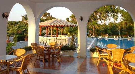 Imagen de los exteriores del Hotel Andromeda Apartments. Foto 4