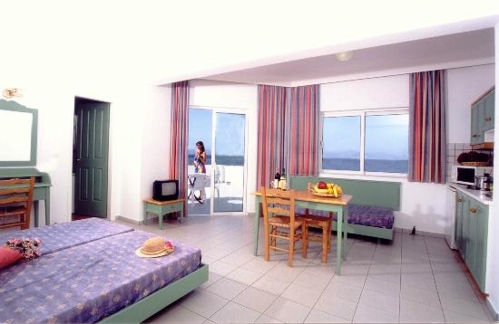 Imagen de la habitación del Hotel Andromeda Apartments. Foto 2