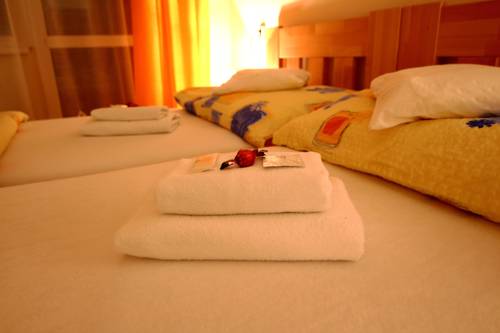 Imagen de la habitación del Hotel Andromeda. Foto 13