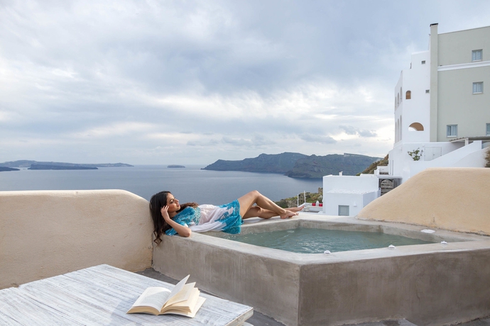 Imagen de la habitación del Hotel Andronis Luxury Suites. Foto 11