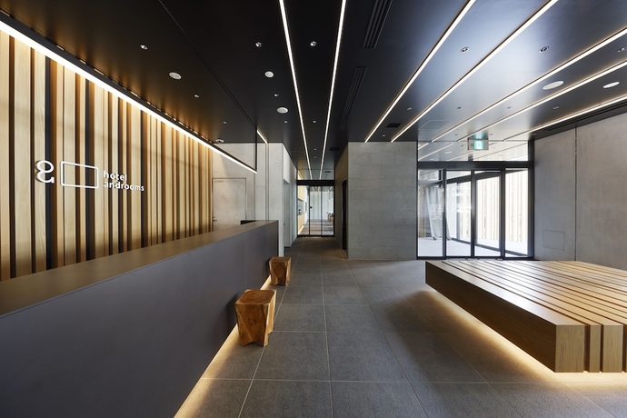 Imagen de los interiores del Hotel Androoms Shin-osaka. Foto 15