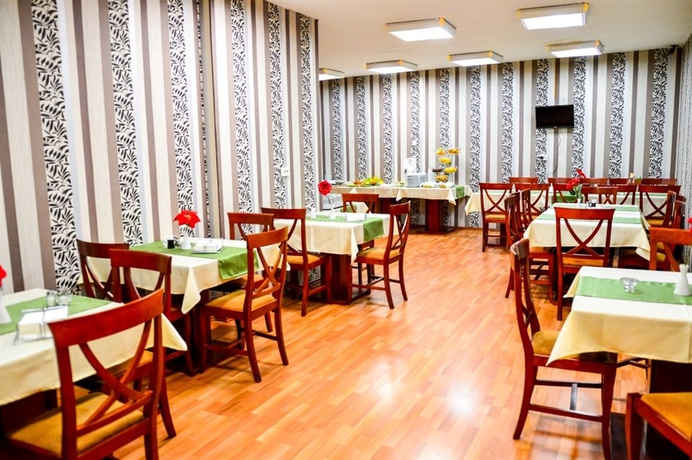 Imagen del bar/restaurante del Hotel Andy, Bucarest. Foto 5