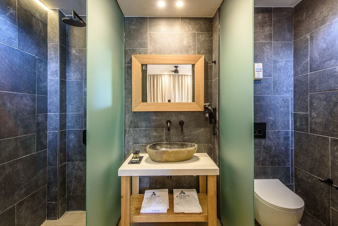 Imagen de la habitación del Hotel AneSea. Foto 6