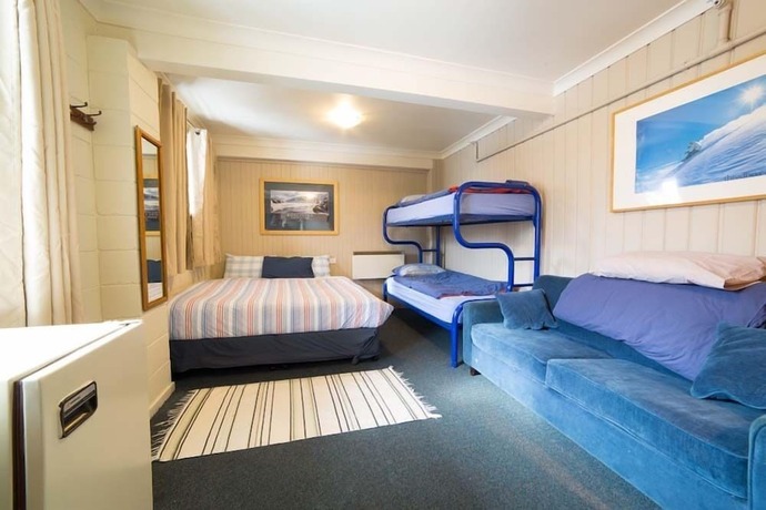 Imagen de la habitación del Hotel Aneeki Ski Lodge. Foto 15