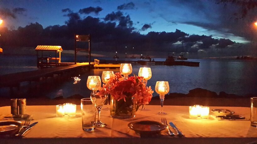 Imagen del bar/restaurante del Hotel Anegada Reef. Foto 3