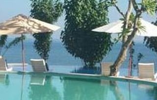 Imagen de la piscina del Hotel Aneka Bagus Pemuteran. Foto 4