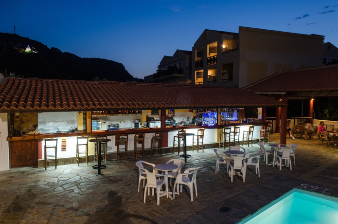 Imagen de la piscina del Hotel Anema By The Sea Guesthouse. Foto 12