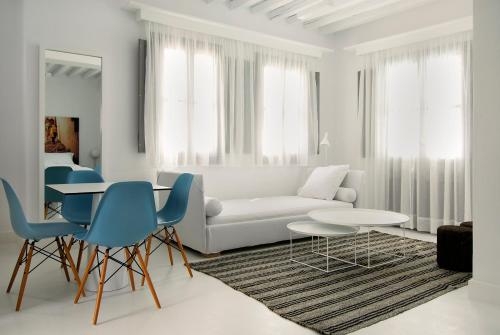 Imagen de la habitación del Hotel Anemi Folegandros. Foto 9