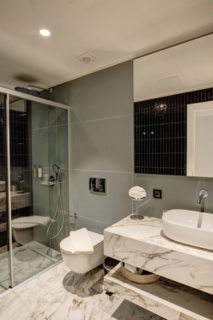 Imagen de la habitación del Hotel Anemolia Parga Suites. Foto 8