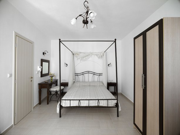 Imagen de la habitación del Hotel Anemomilos. Foto 15