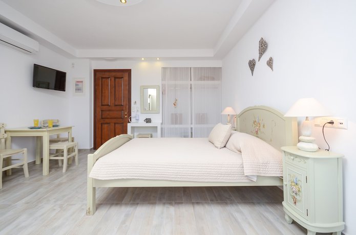 Imagen de la habitación del Hotel Anemomilos. Foto 19