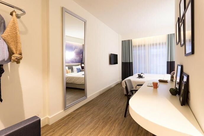 Imagen de la habitación del Hotel Anemon Bakirkoy. Foto 16