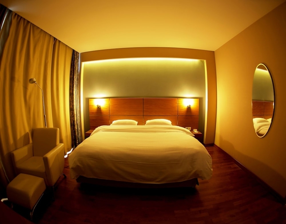 Imagen de la habitación del Hotel Anemon Cigli. Foto 2