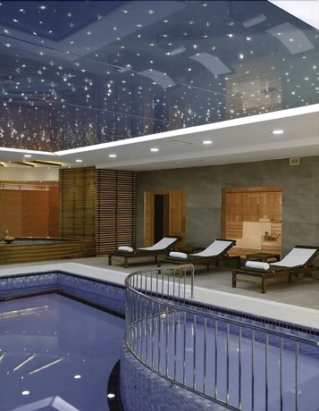 Imagen de la piscina del Hotel Anemon Cigli. Foto 19