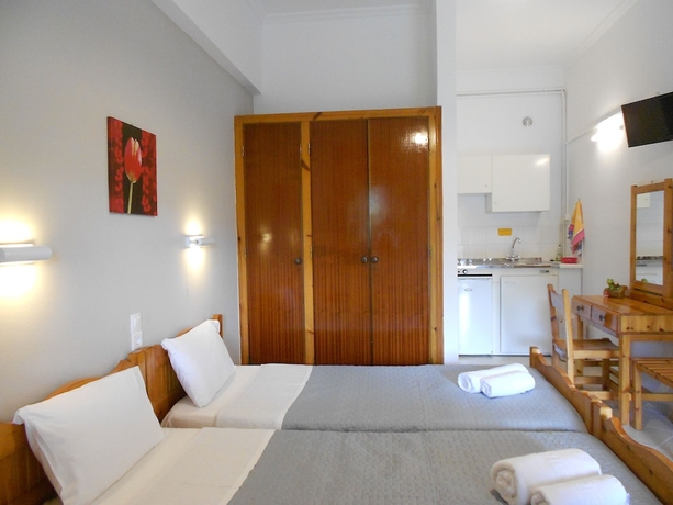 Imagen de la habitación del Hotel Anemona Studios. Foto 2