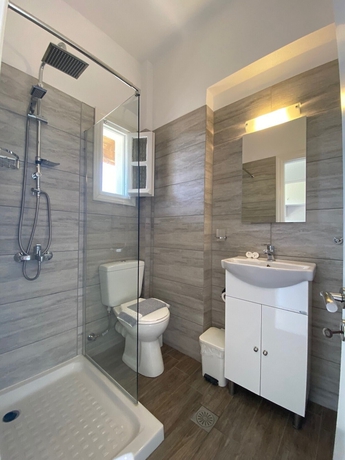 Imagen de la habitación del Hotel Anemona Studios. Foto 15