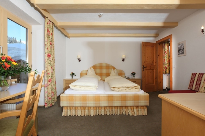 Imagen de la habitación del Hotel Anemone. Foto 15