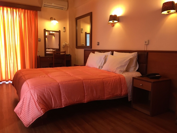 Imagen de la habitación del Hotel Anemoni. Foto 11