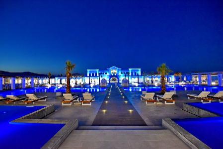 Imagen del bar/restaurante del Hotel Anemos Luxury Grand Resort. Foto 5