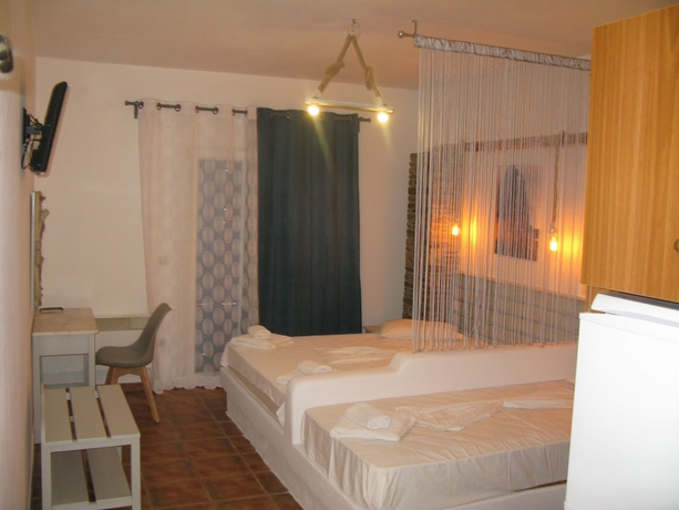 Imagen de la habitación del Hotel Anemos Studios, Mpatsi. Foto 8