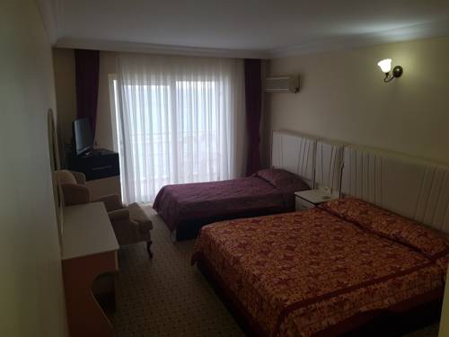 Imagen de la habitación del Hotel Anemurion. Foto 3