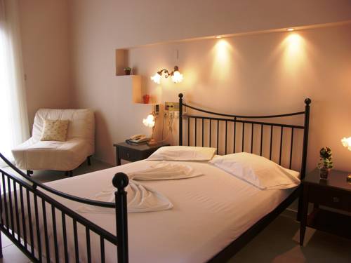 Imagen de la habitación del Hotel Aneroussa Beach, Mpatsi. Foto 3