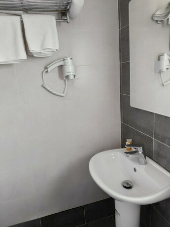 Imagen de la habitación del Hotel Anesi. Foto 12