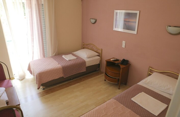 Imagen de la habitación del Hotel Anesi. Foto 17