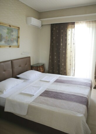 Imagen de la habitación del Hotel Anesi. Foto 25