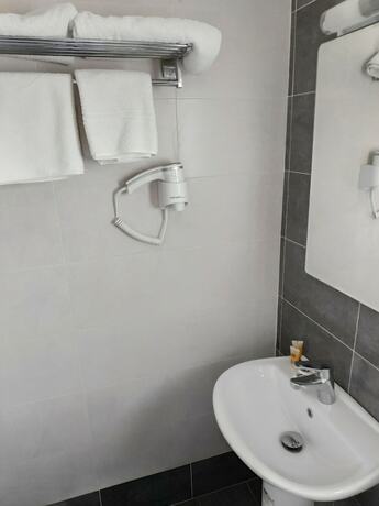 Imagen de la habitación del Hotel Anesi. Foto 34