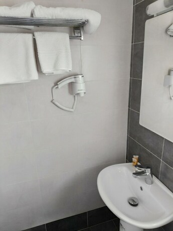 Imagen de la habitación del Hotel Anesi. Foto 35
