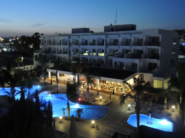 Imagen de los exteriores del Hotel Anesis, Ayia Napa. Foto 8