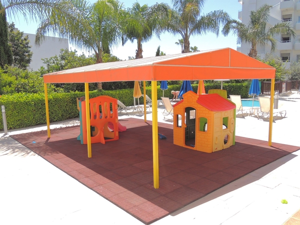 Imagen de los exteriores del Hotel Anesis. Foto 9