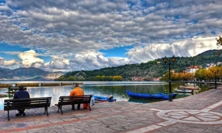 Imagen de la piscina del Hotel Anesis, Kastoria. Foto 19