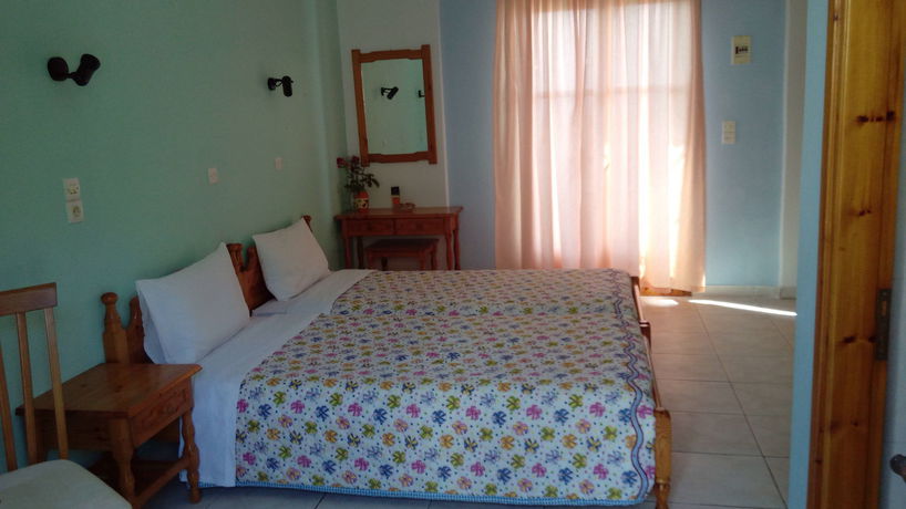 Imagen de la habitación del Hotel Anessis Studios. Foto 12