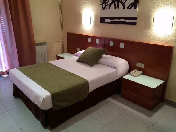 Imagen de la habitación del Hotel Aneto, Las Ramblas. Foto 2