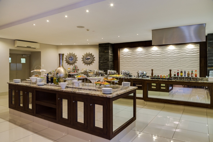 Imagen del bar/restaurante del Hotel Anew Capital Pretoria. Foto 3
