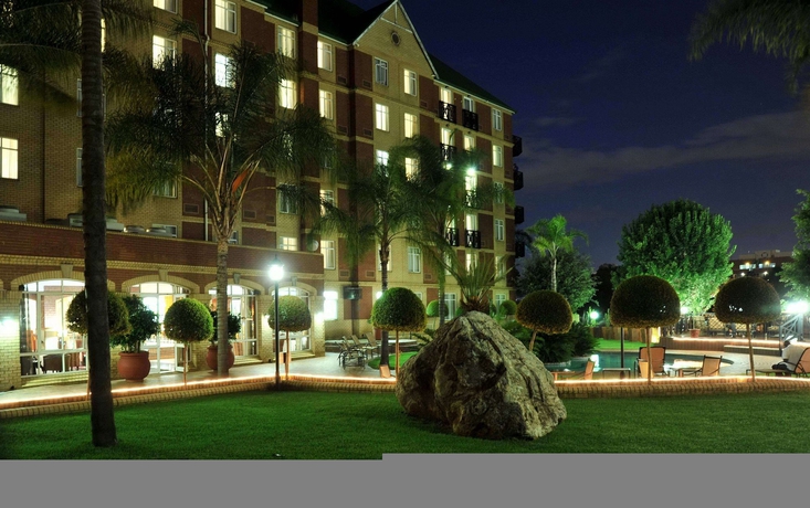 Imagen de los exteriores del Hotel Anew Centurion Pretoria. Foto 10