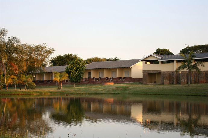 Imagen del bar/restaurante del Hotel Anew Resort White River Mbombela. Foto 3