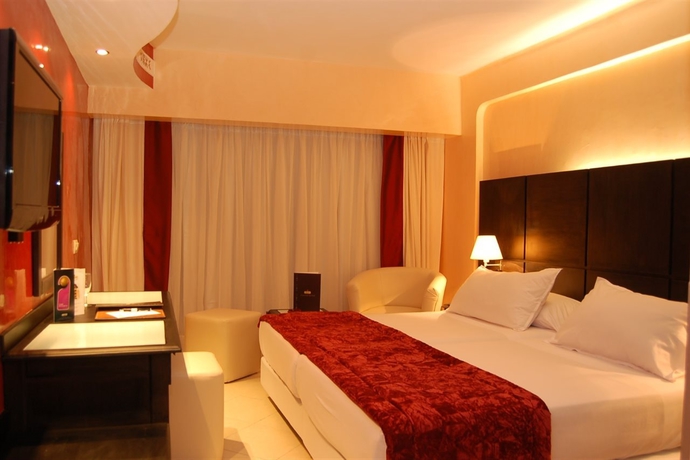 Imagen general del Hotel Anezi Tower & Apartaments. Foto 6