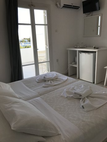 Imagen de la habitación del Hotel Anezina, Paros. Foto 6