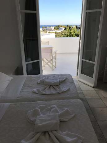 Imagen de la habitación del Hotel Anezina, Paros. Foto 8