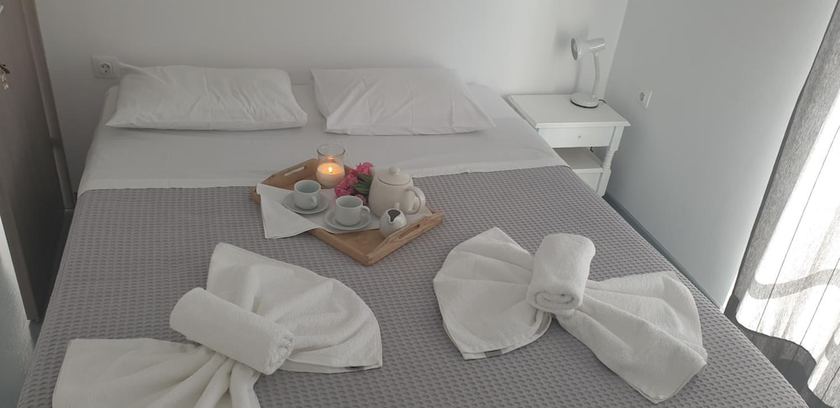 Imagen de la habitación del Hotel Anezina, Paros. Foto 11